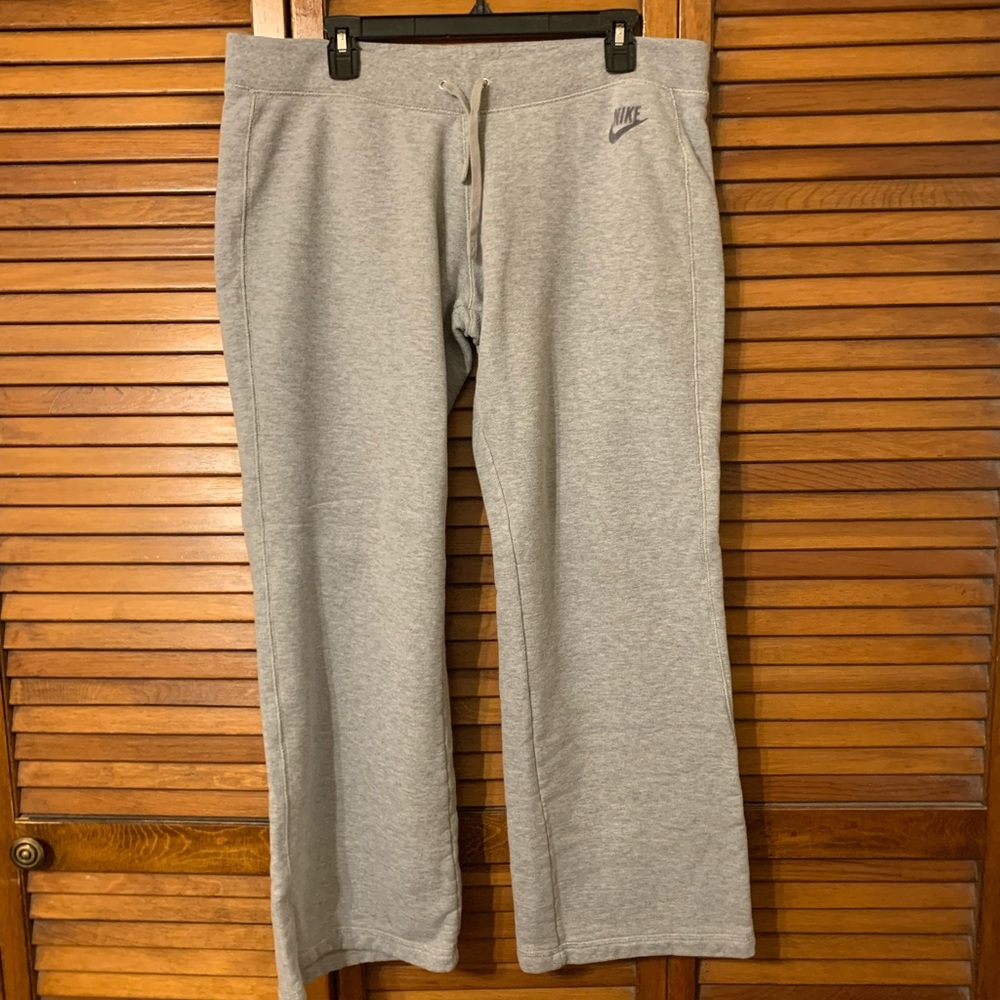 Nike Grey Sweatpants Women’s Size XL